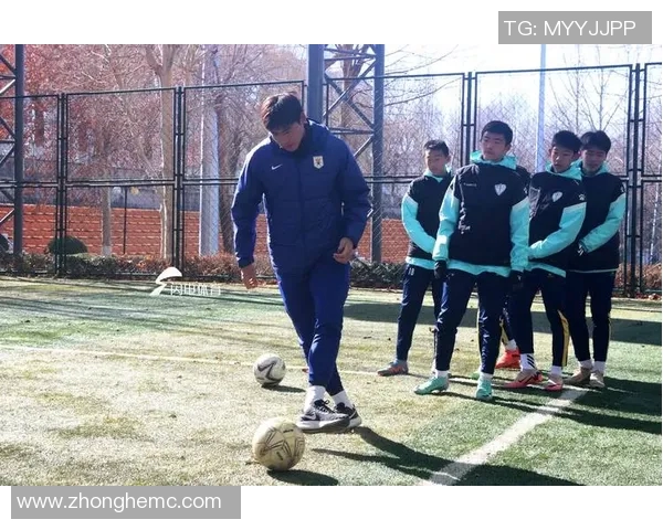 探讨足球明星对青少年成长与社会文化影响的重要性与深远意义 探讨足球明星对青少年成长与社会文化影响的重要性与深远意义