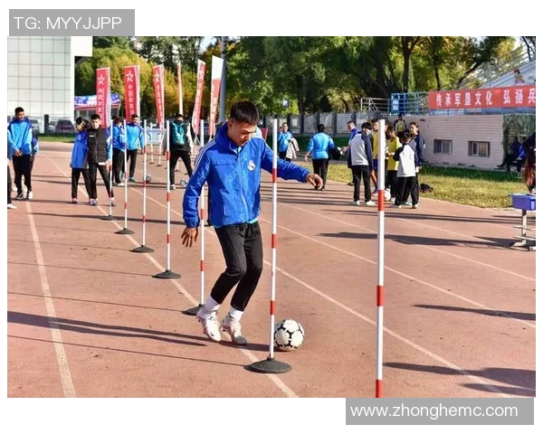 足球明星的精彩球技解析与技巧分享让你领略足球魅力 足球明星的精彩球技解析与技巧分享让你领略足球魅力