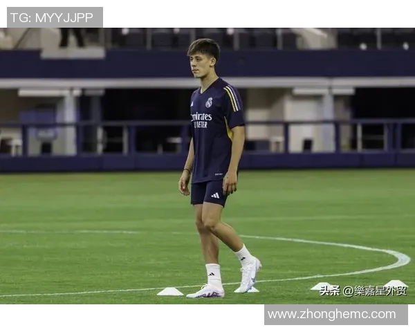 各大足球明星年龄揭秘从年轻新星到经验老将的职业生涯轨迹分析 各大足球明星年龄揭秘从年轻新星到经验老将的职业生涯轨迹分析