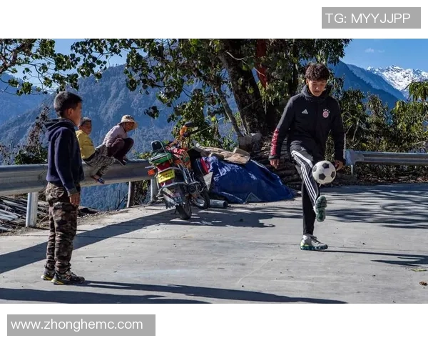 西藏足球历史上的传奇人物与他们的辉煌成就回顾