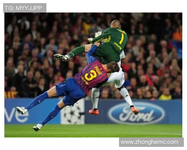 足球明星个性招牌拍照瞬间展现魅力与风采的精彩瞬间 足球明星个性招牌拍照瞬间展现魅力与风采的精彩瞬间